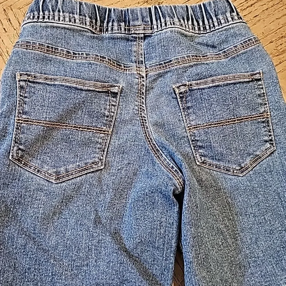 Boys denim shorts size 5 OshKosh B'gosh